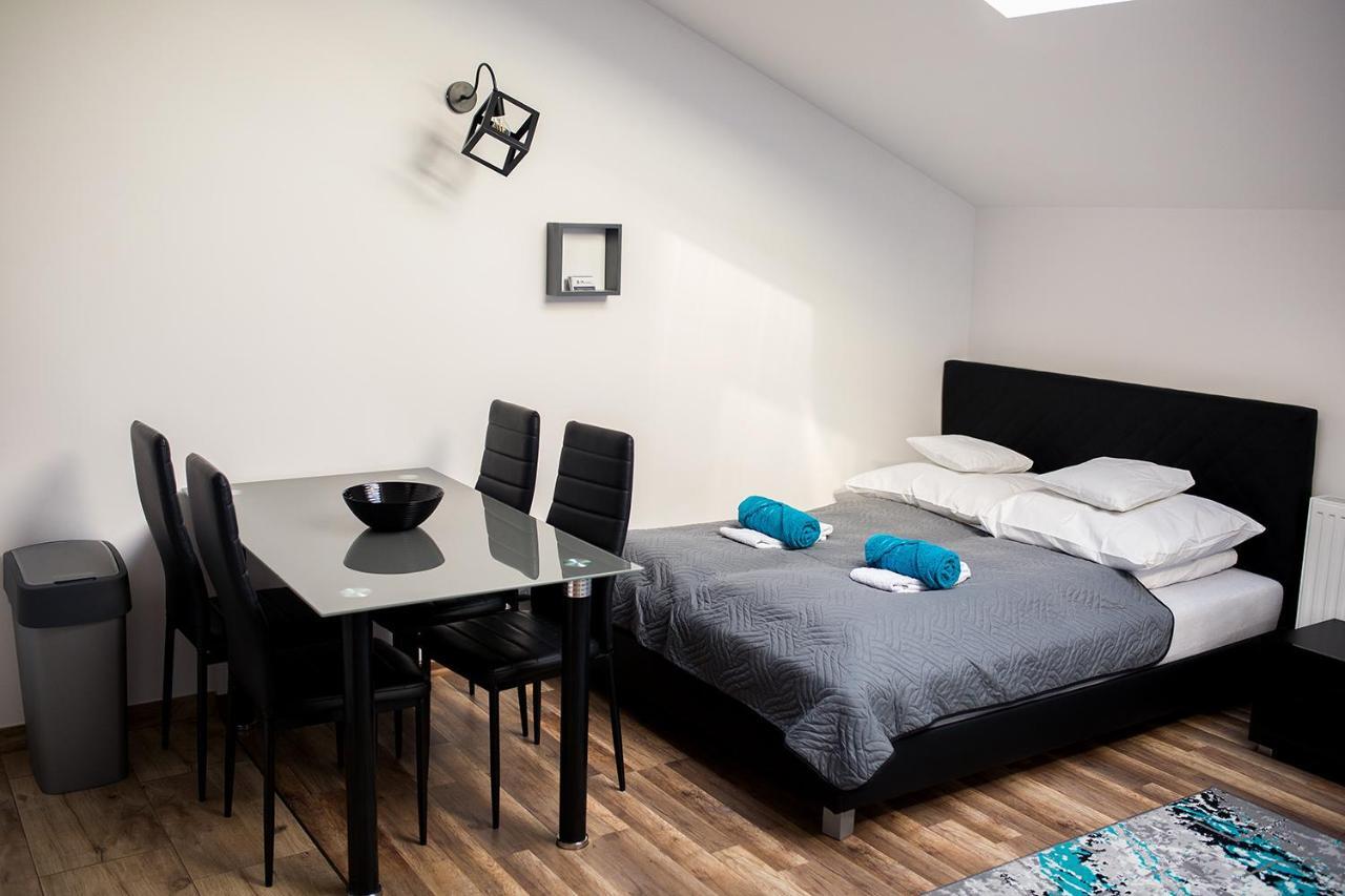 مييلتس Apartament Manhattan المظهر الخارجي الصورة