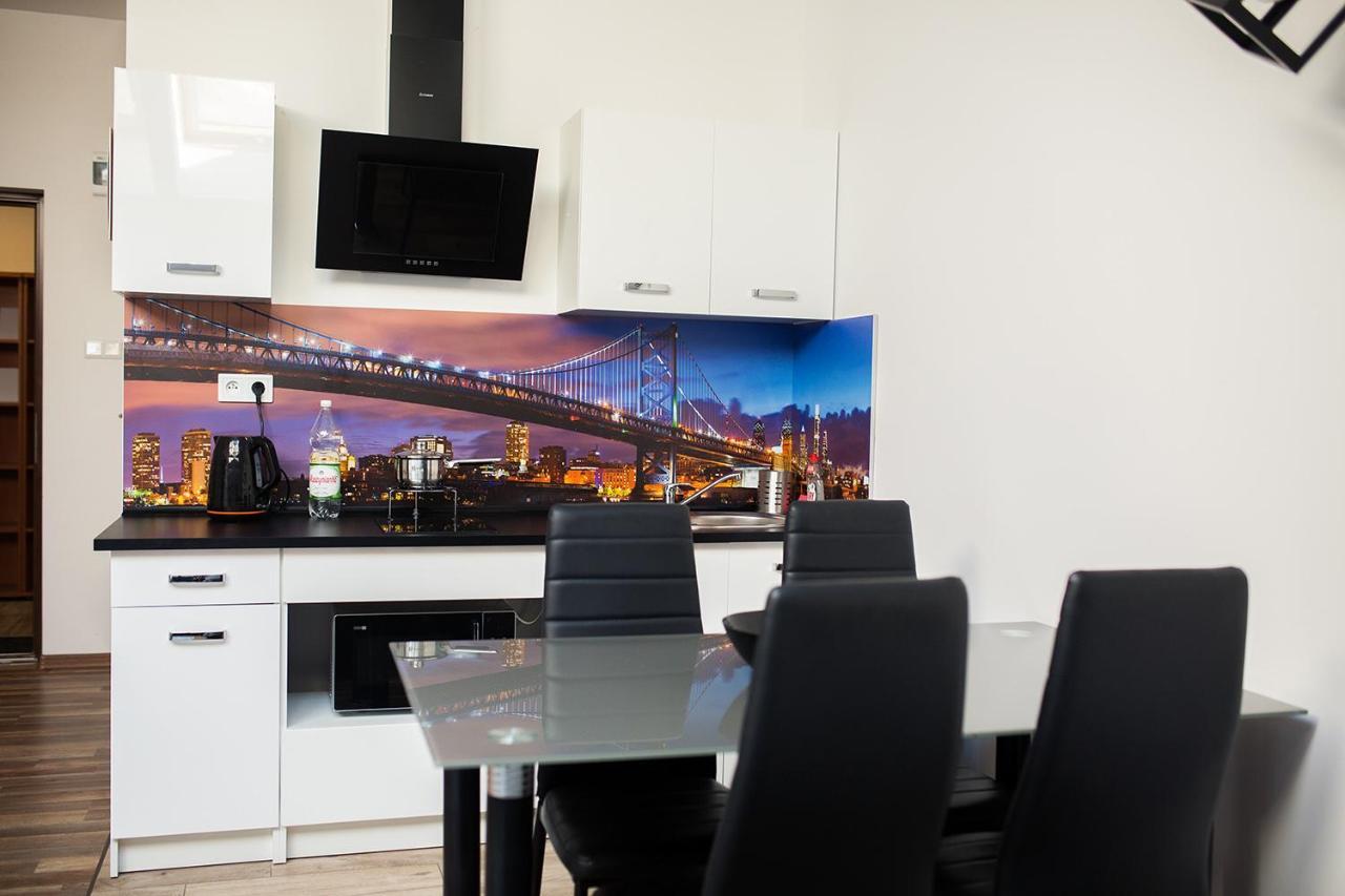 مييلتس Apartament Manhattan المظهر الخارجي الصورة